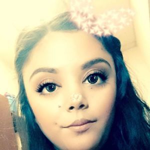 Meet your Posher, Nayeli